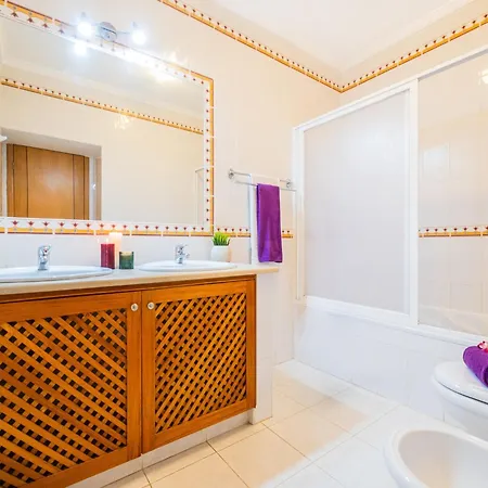 Villa In Austria With Stunning Mountain Views * Carvoeiro (Lagoa)