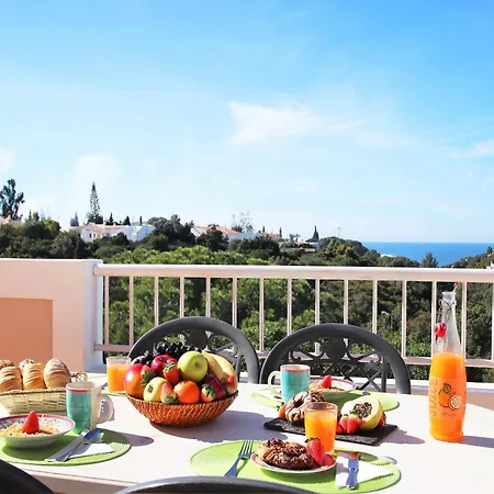 Villa In Austria With Stunning Mountain Views فيلة